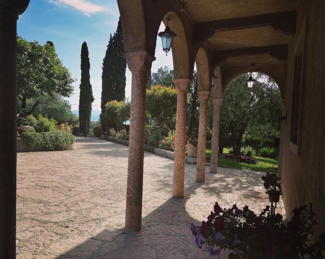 Villa Paradiso Sirmione Exterior photo