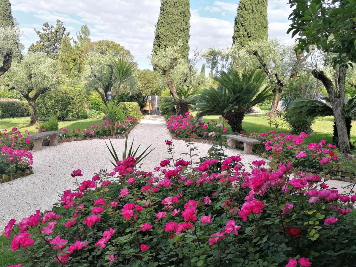 Villa Paradiso Sirmione Exterior photo