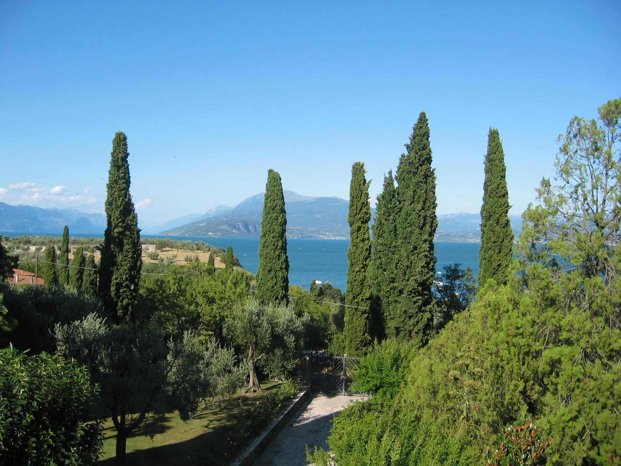 Villa Paradiso Sirmione Exterior photo