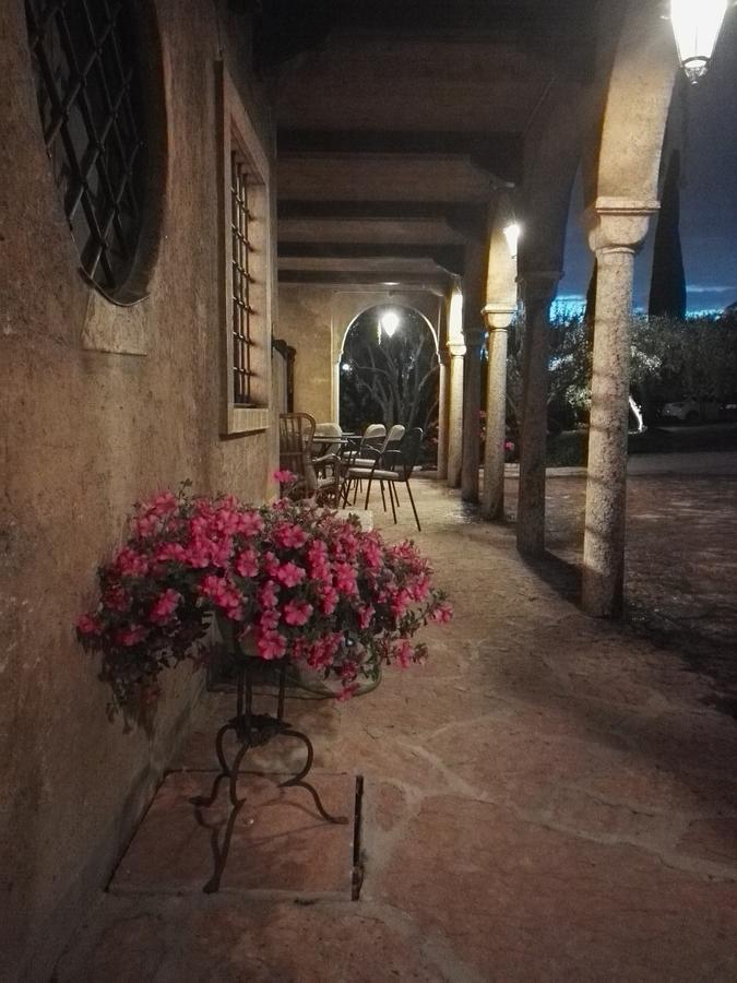 Villa Paradiso Sirmione Exterior photo