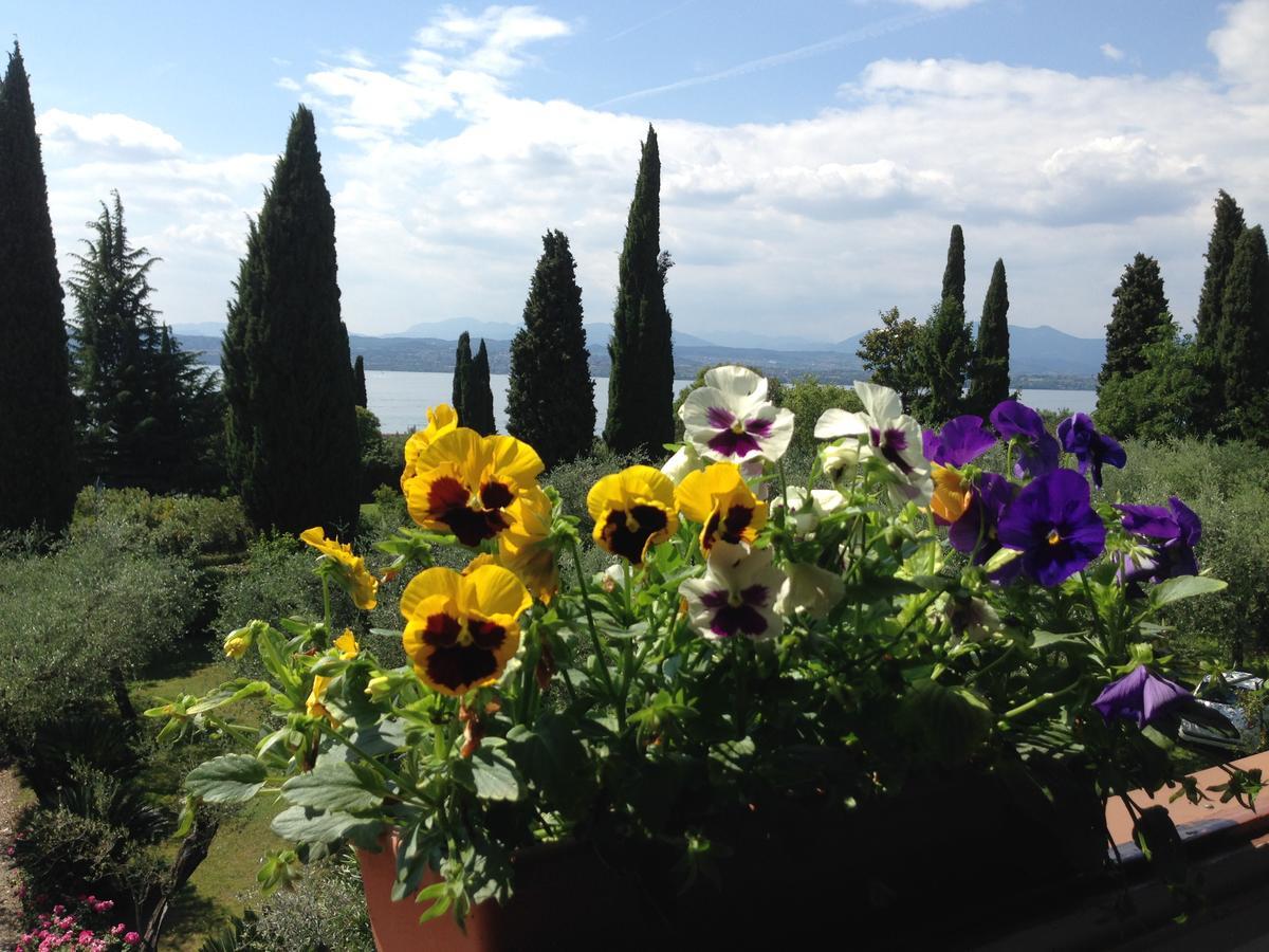 Villa Paradiso Sirmione Exterior photo