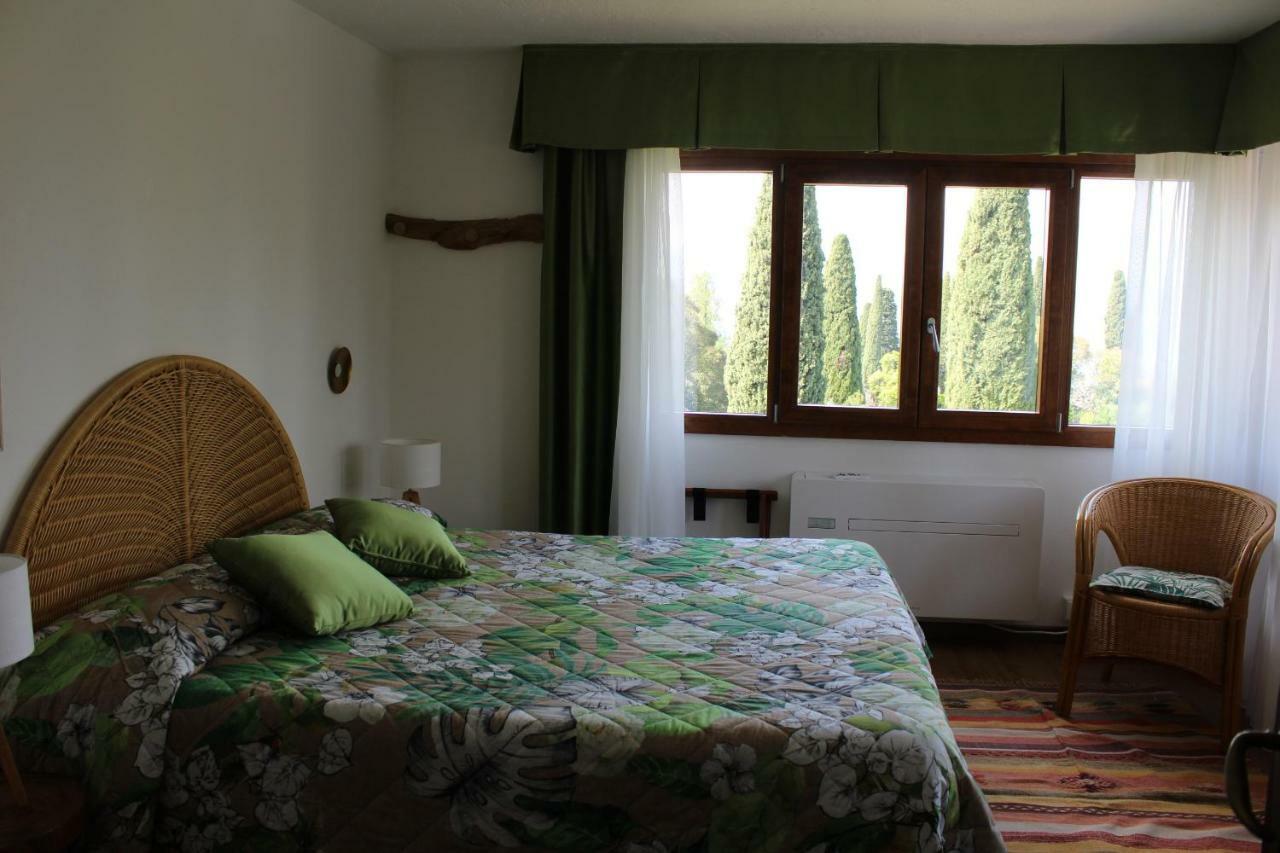 Villa Paradiso Sirmione Exterior photo